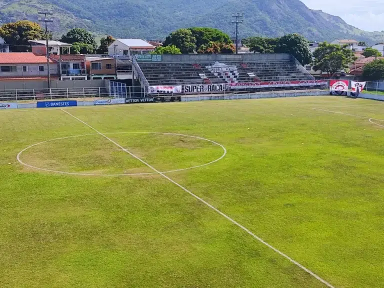 Estádio Robertão em Serra-ES