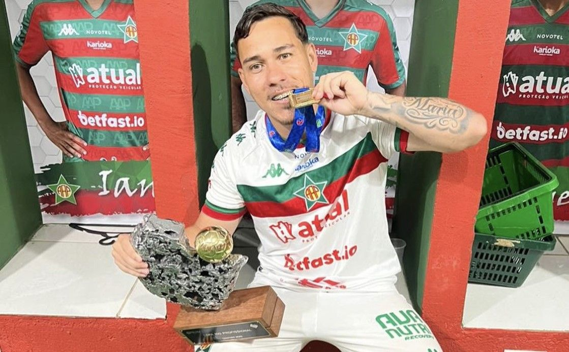 Ídolo assina com a Lusa